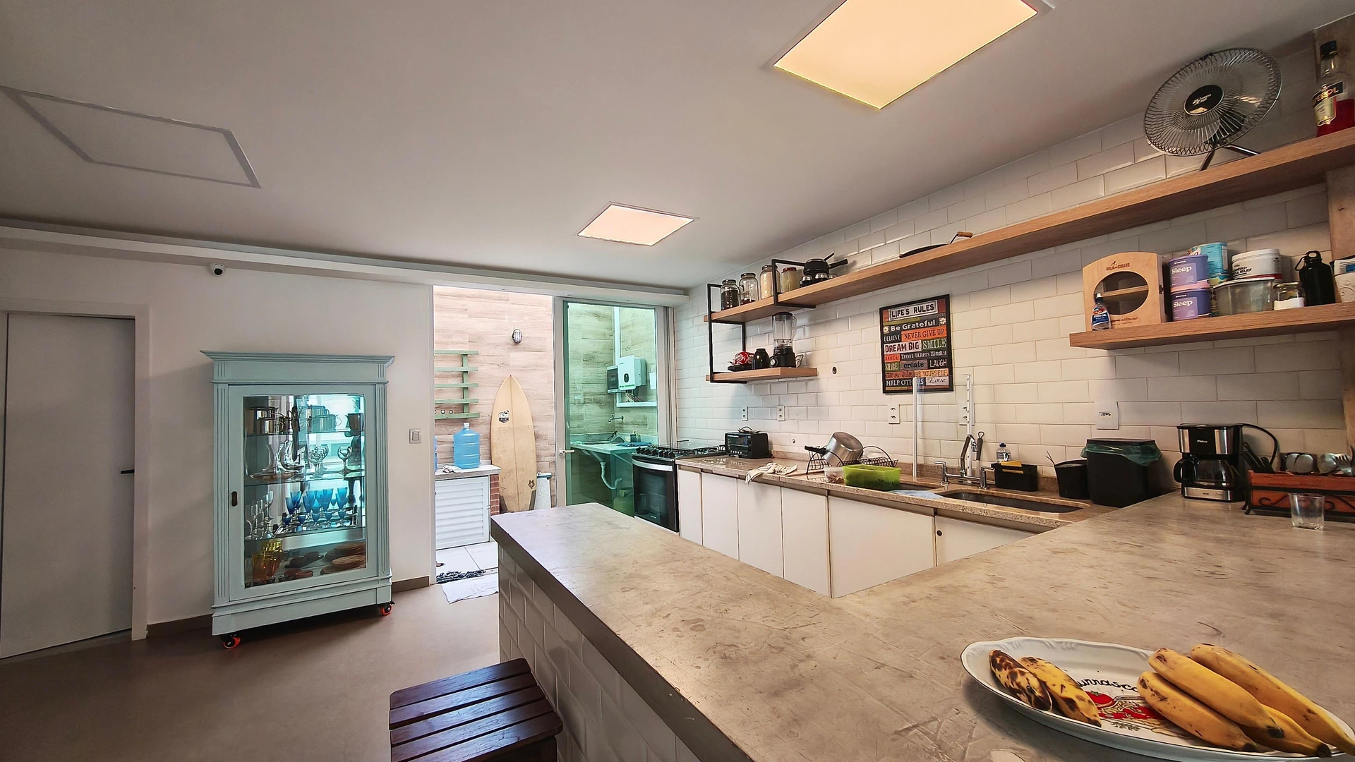 Furnished 3-bedroom house with private garden and 1 parking — photo 2