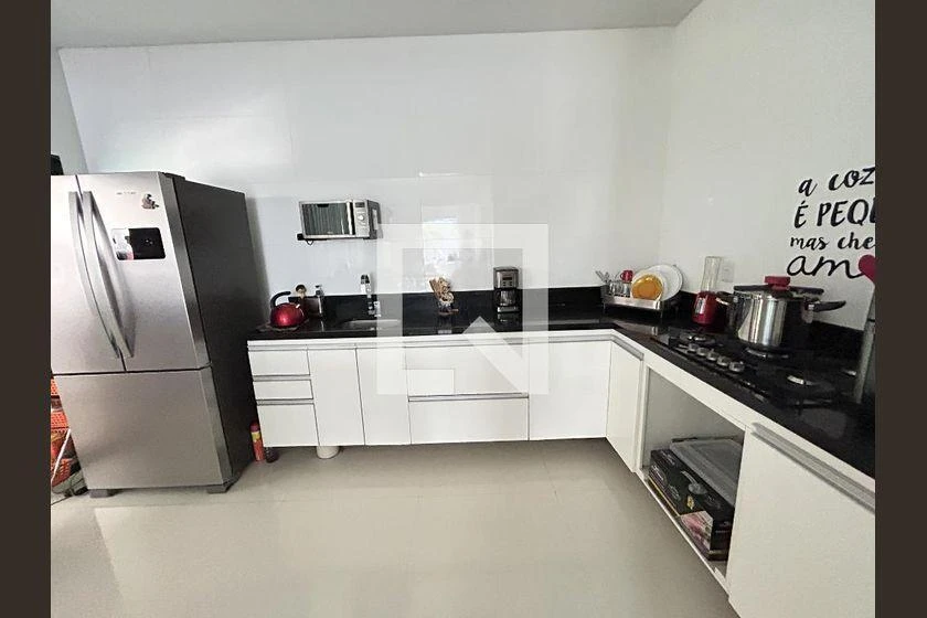 Home office in a 3-bedroom house, 197 m² — photo 5