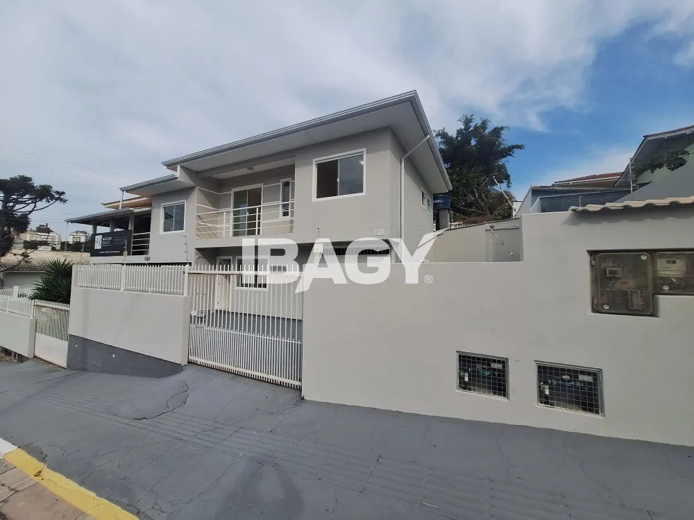 House with 3 bedrooms, 2 parking spaces and balcony grill — photo 28