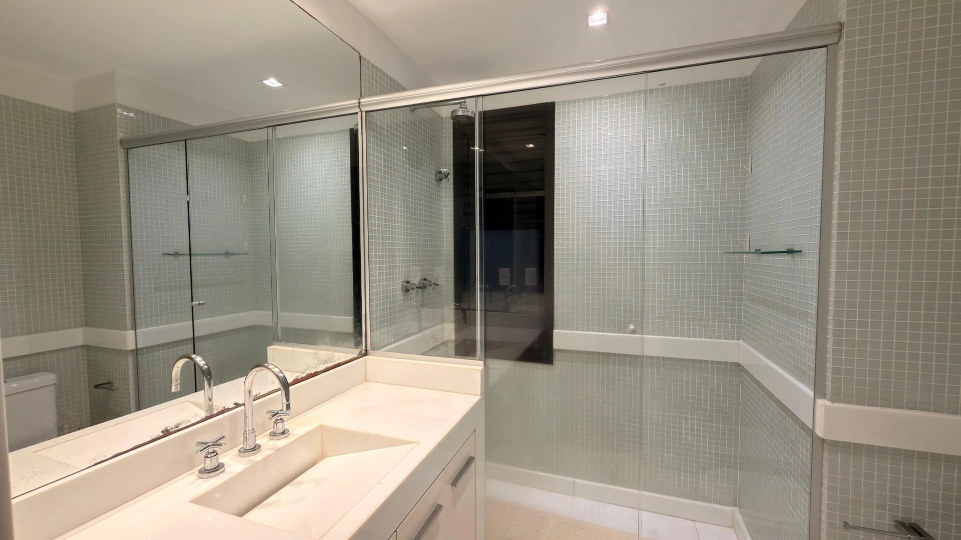 Apartamento, 162 m², com janelas do piso ao teto — photo 8