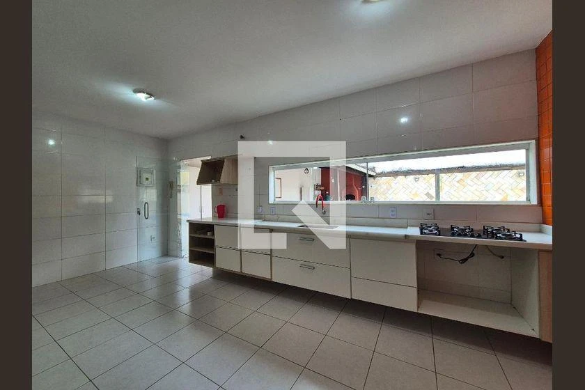 Condominium house with 3 bedrooms and private garden — photo 48