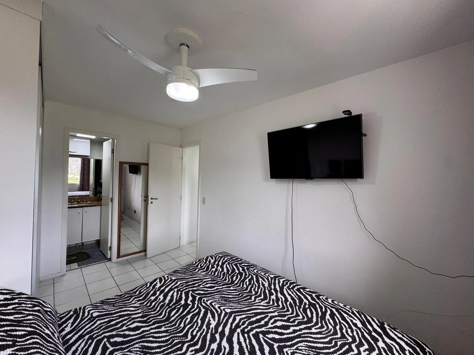2-bedroom apartment with floor-to-ceiling windows — photo 30