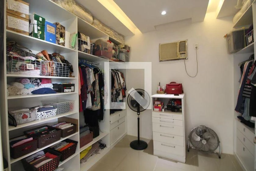 Condominium house with 4 bedrooms and 329 m² — photo 31