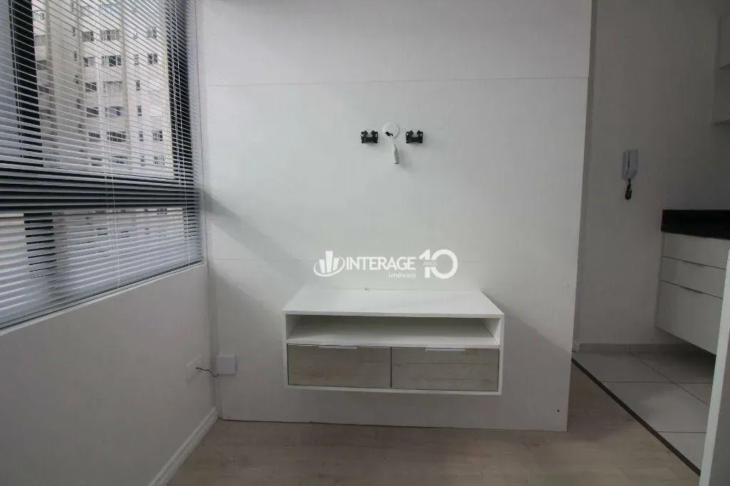 Semi-furnished 1-bedroom apartment with 21 m² — photo 6