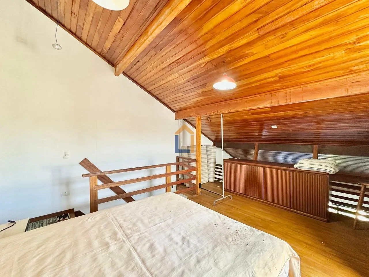 400 m² house with floor-to-ceiling windows and a fireplace — photo 26