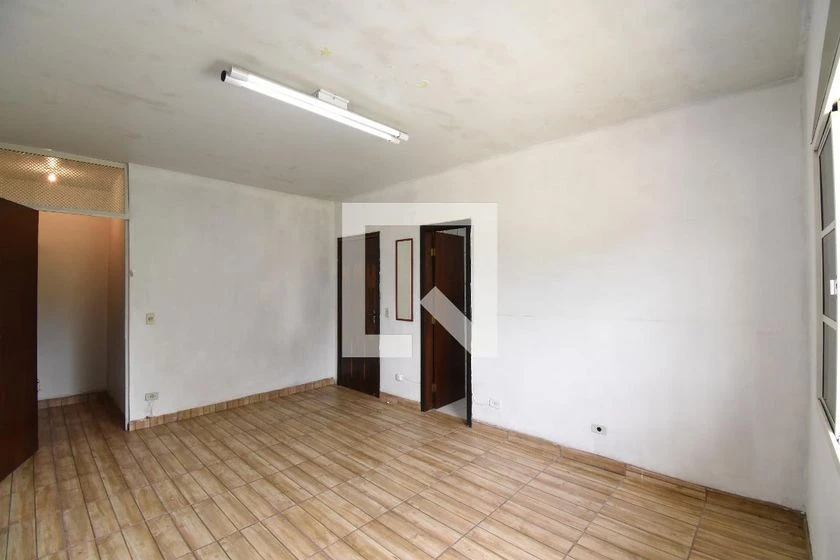 Unfurnished house with 4 bedrooms and laundry area — photo 11