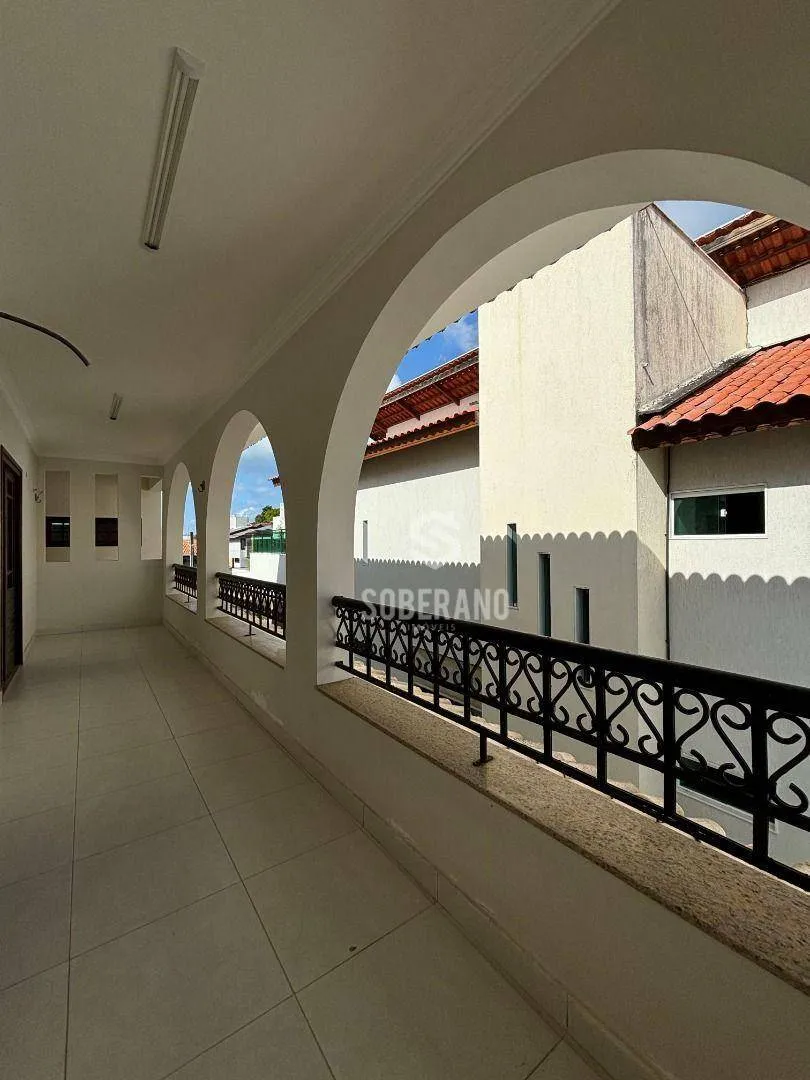 House with 6 bedrooms and 720 m² plus 4 parking — photo 26