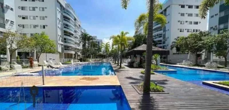 200 m² furnished apartment with two en-suite bedrooms — photo 4