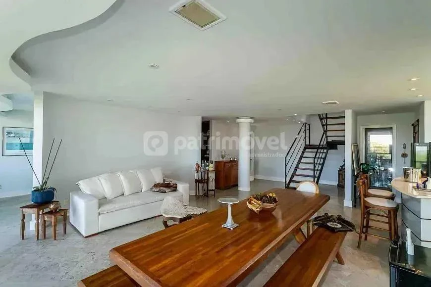 Casa mobiliada com 6 suítes e 650 m² — photo 17