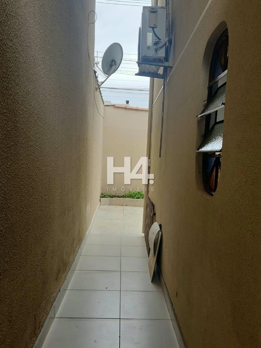 2-bedroom house with a washing machine in Curitiba — photo 17