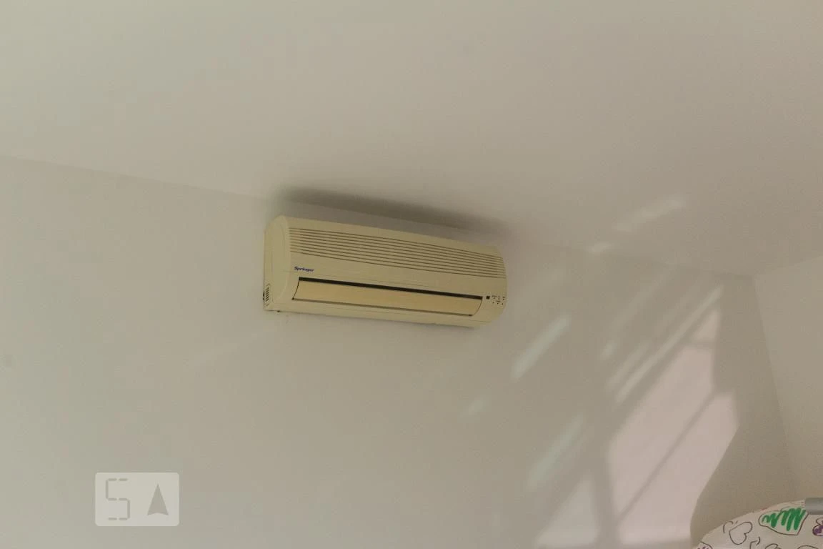 Furnished apartment with 2 en-suites and a balcony — photo 28