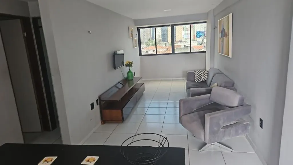 Затишна мебльована квартира 45 м² з американською кухнею