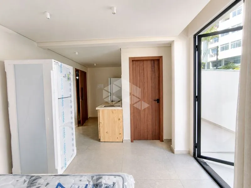 Apartamento de 30 m² e 1 quarto, Trindade Sul