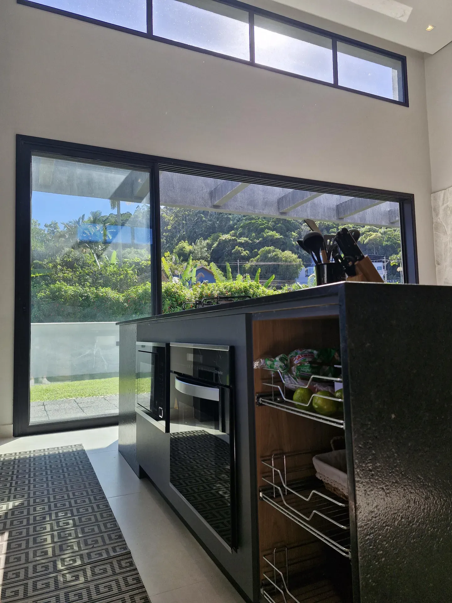 Furnished house with 3 bedrooms and open kitchen — photo 13