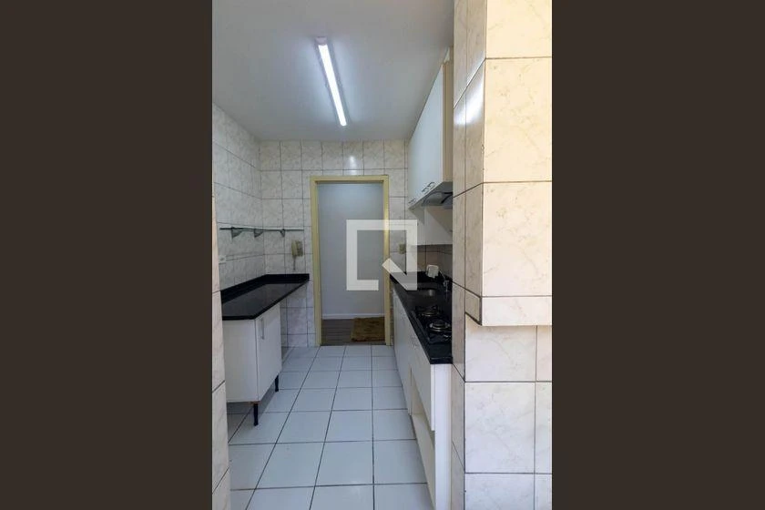Балкон с грилем и 3 спальни: квартира 80 м² — photo 10