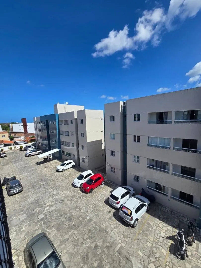2-bedroom apartment with a washing machine in João Pessoa — photo 14