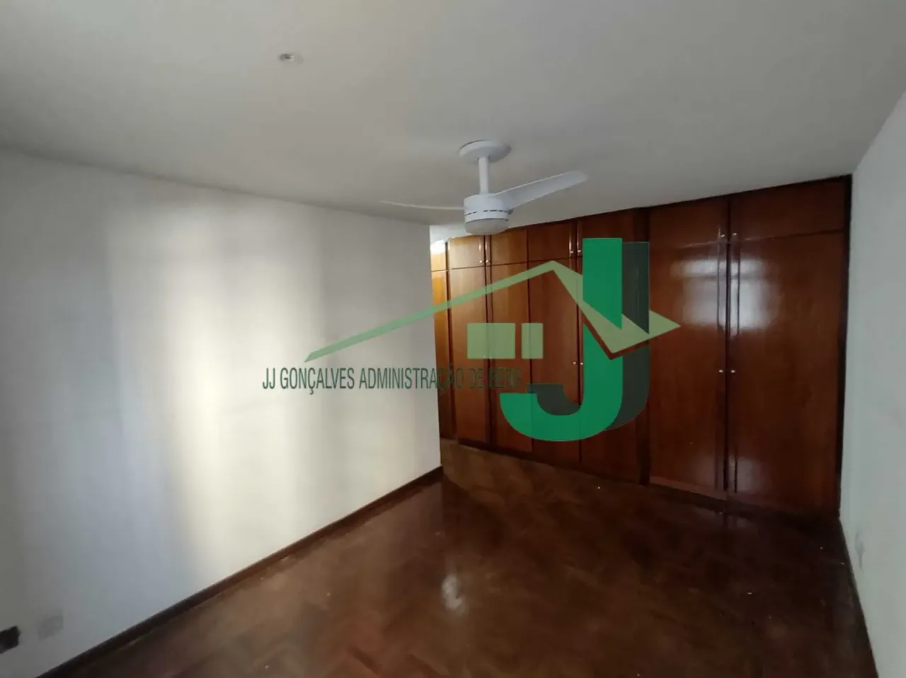 3-bedroom apartment with 3 parking spaces — photo 19
