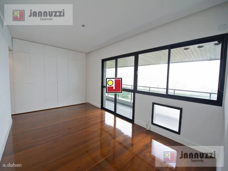 Water view in a 4-bedroom apartment, 319 m² — photo 18