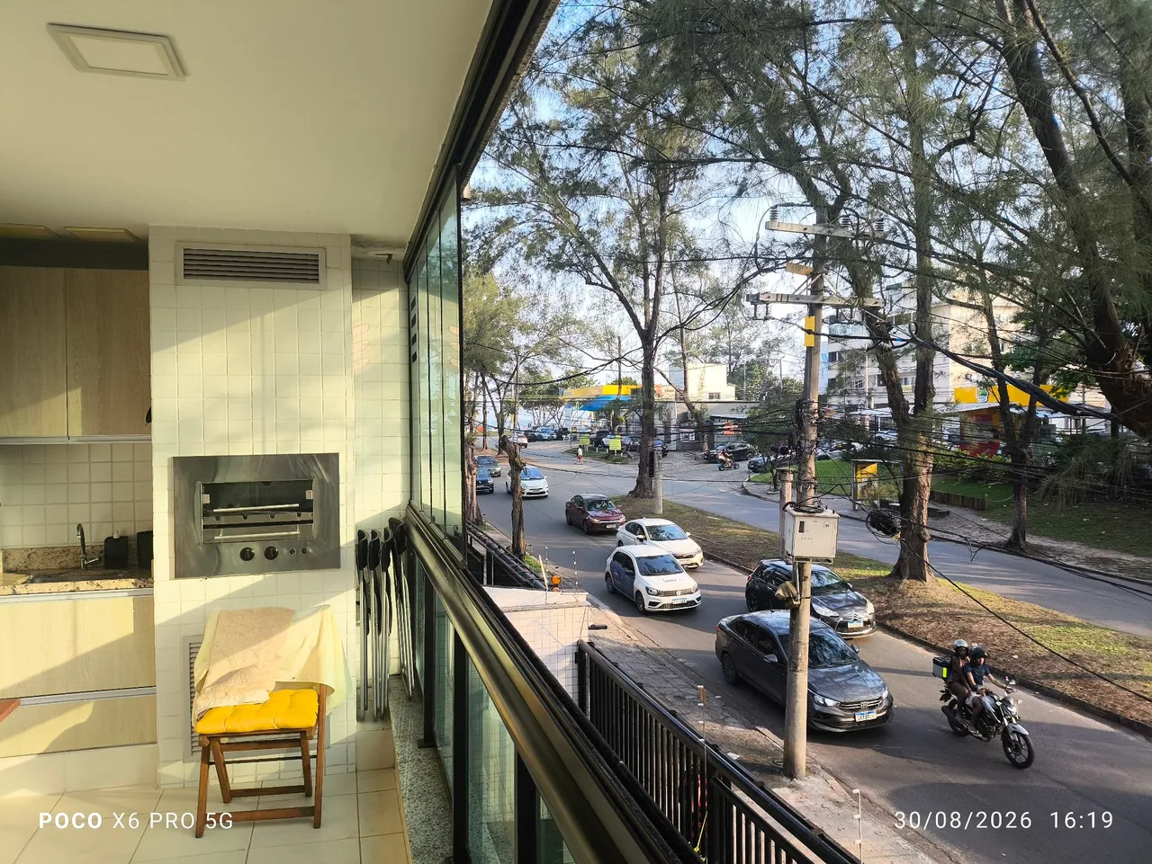 Furnished apartment with open-plan kitchen and 2 bedrooms — photo 5