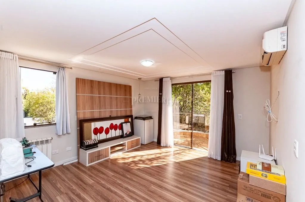 Furnished house with 4 bedrooms across 1167 m² and 8 spots — photo 50