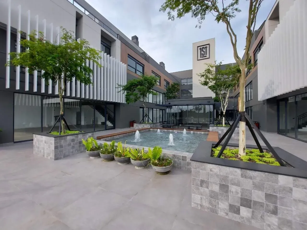 Furnished 61 m² apartment with 1 bedroom and terrace — photo 47