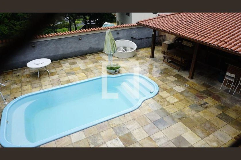 Casa mobiliada com 4 quartos e 460 m² — photo 49