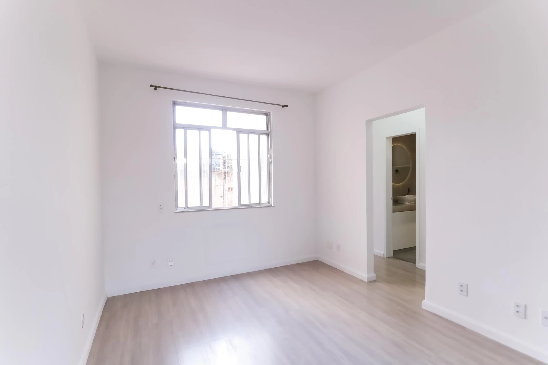 Apartamento sin amueblar de 1 dormitorio y 1 baño — photo 10
