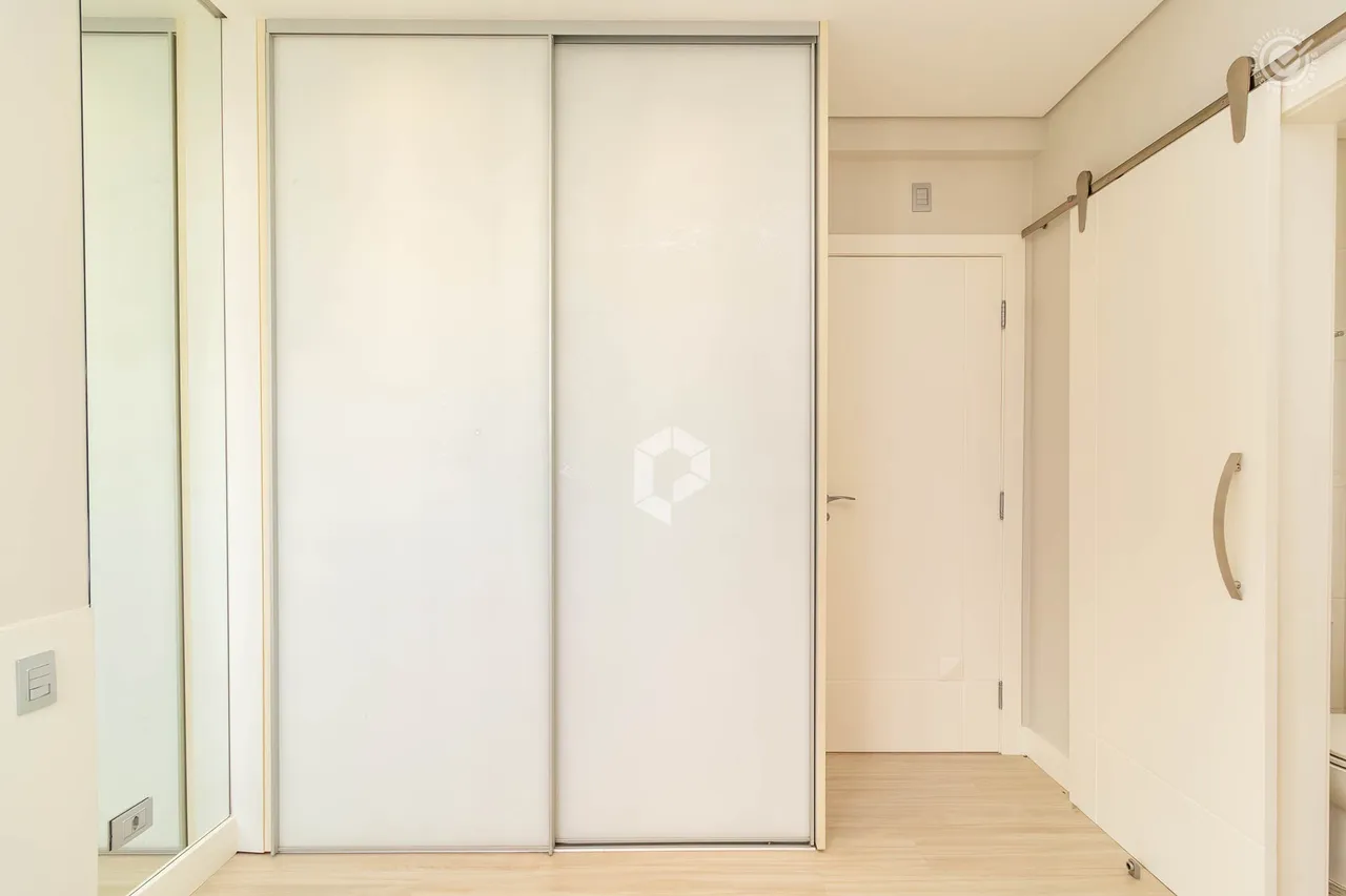 Apartamento com 3 quartos, 5 banheiros e varanda — photo 11