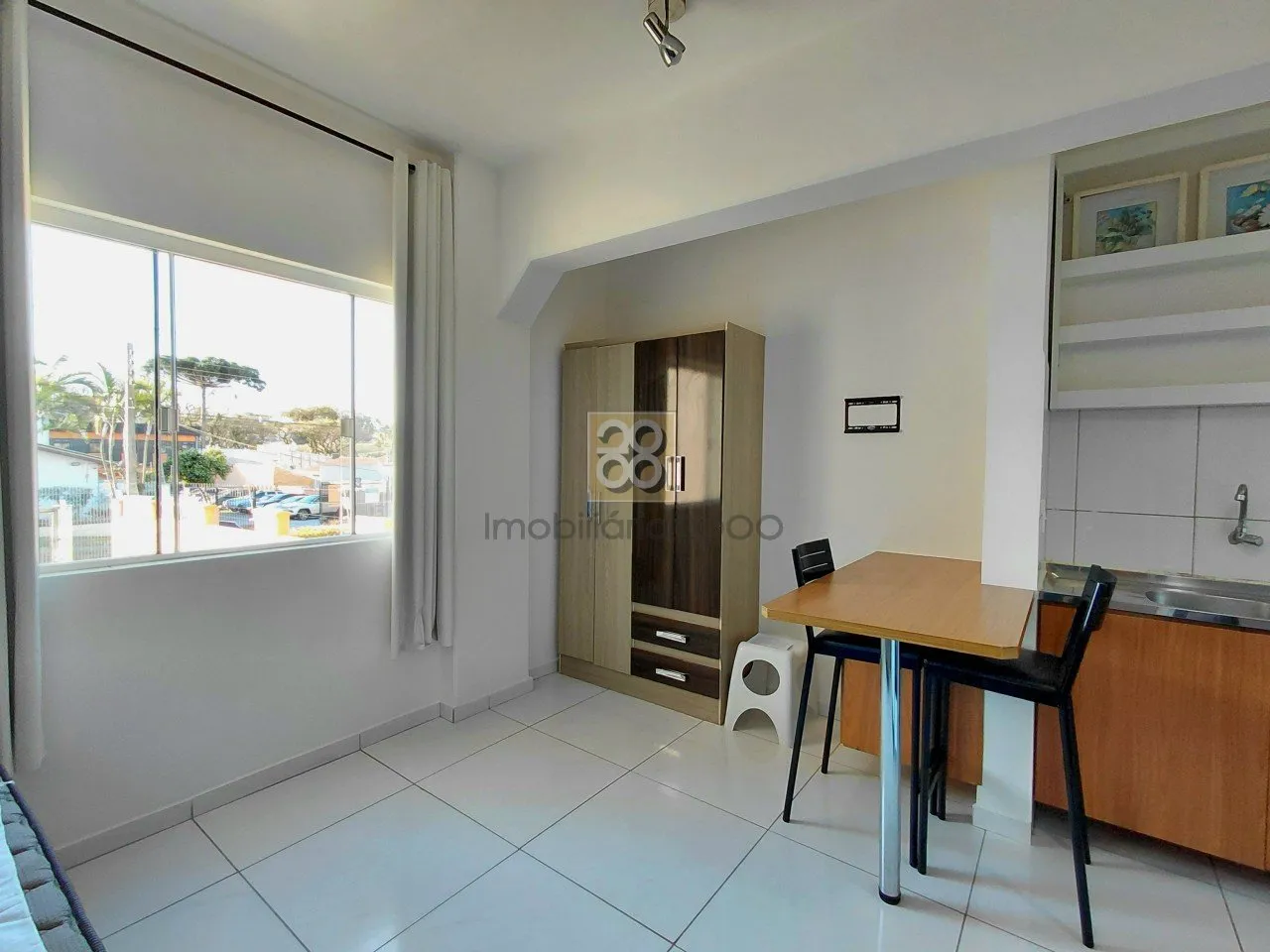 1-bedroom apartment with a compact kitchenette corner — photo 10