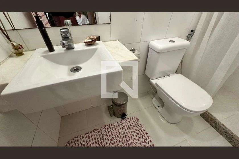 Casa com 5 quartos e cozinha aberta de 300 m² — photo 26