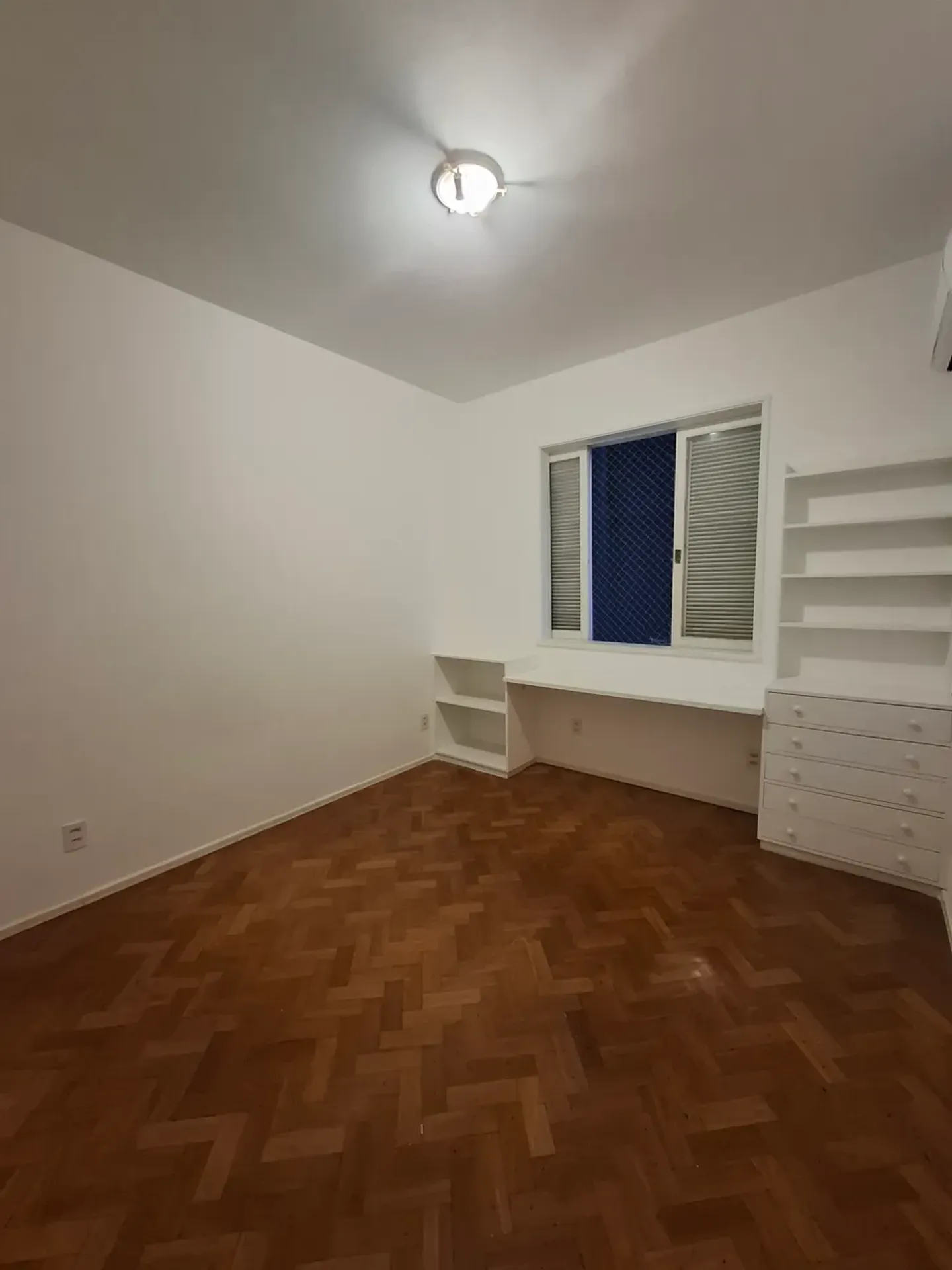 Apartment with 4 bedrooms, 4 bathrooms and 2 parking spaces — photo 33
