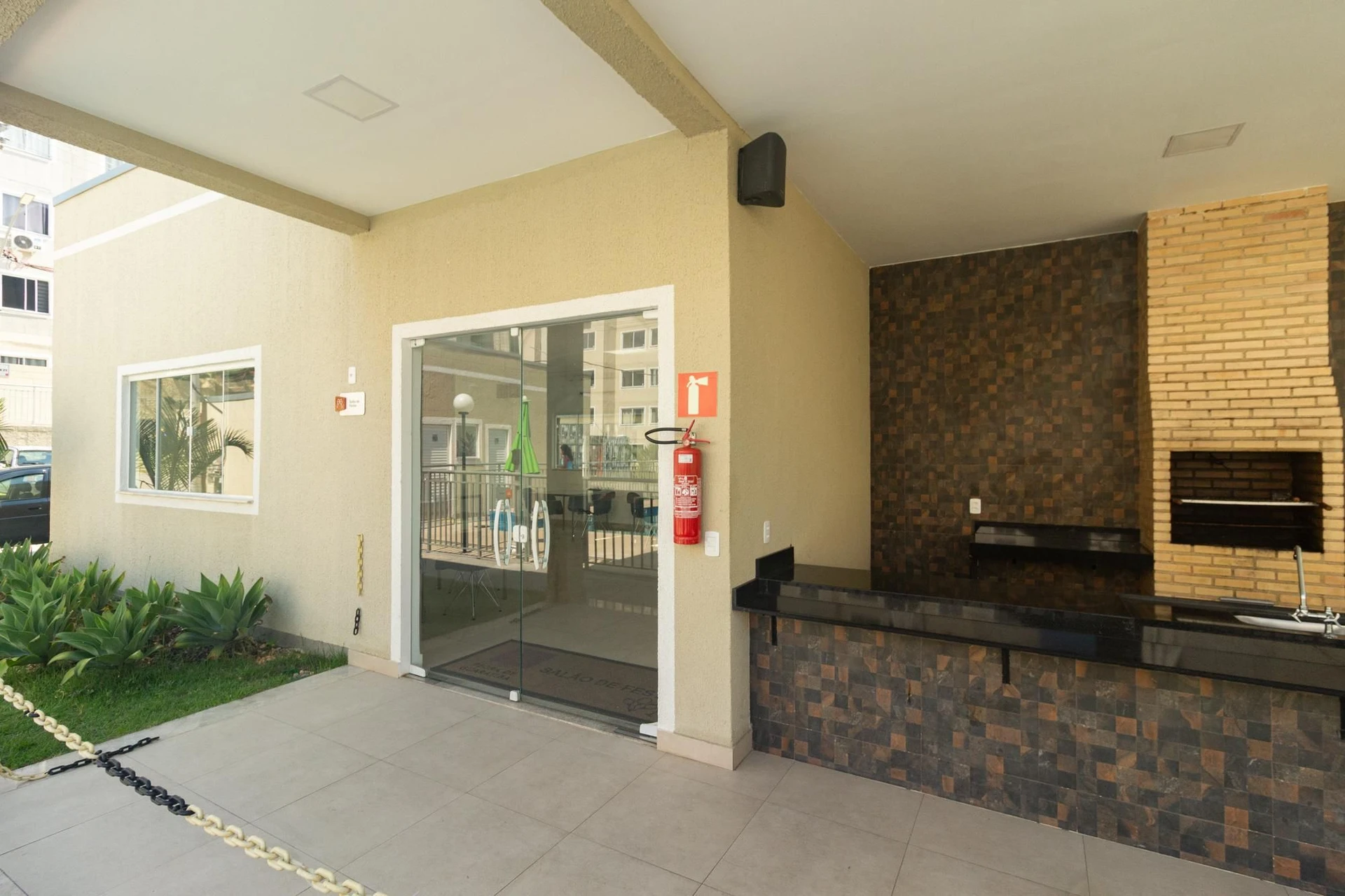 2-bedroom apartment with a home office in Rio de Janeiro — photo 15