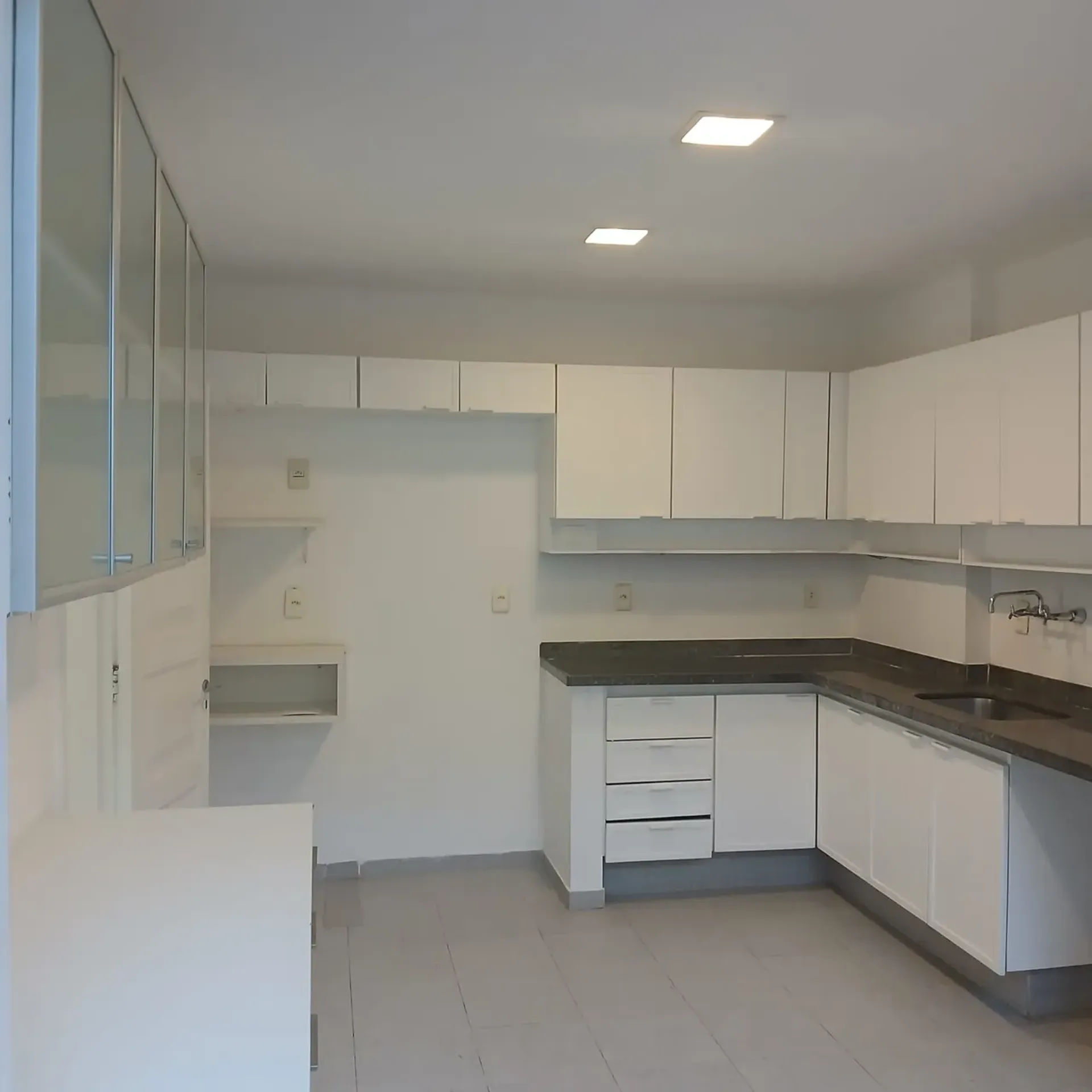 Cobertura duplex de 240 m² com 3 quartos e 4 banhos — photo 25