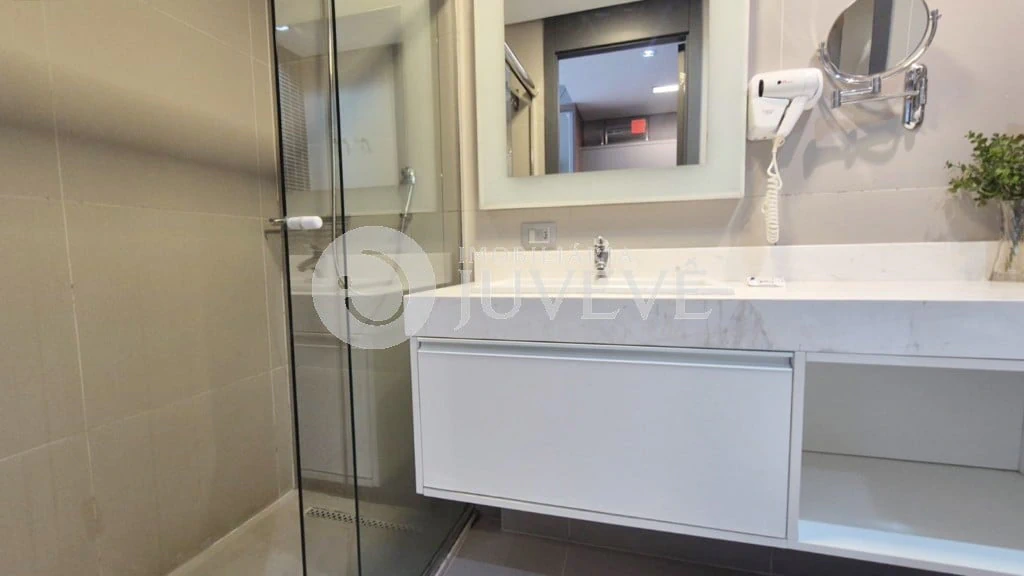 One-bedroom apartment in a building with a sauna — photo 9