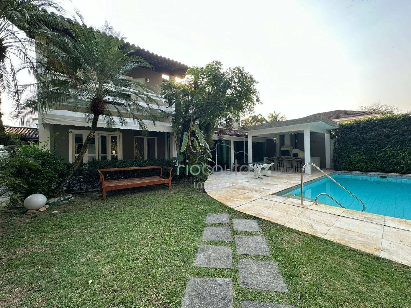Casa com 5 quartos, 990 m² e 2 vagas, perto das janelas — photo 110