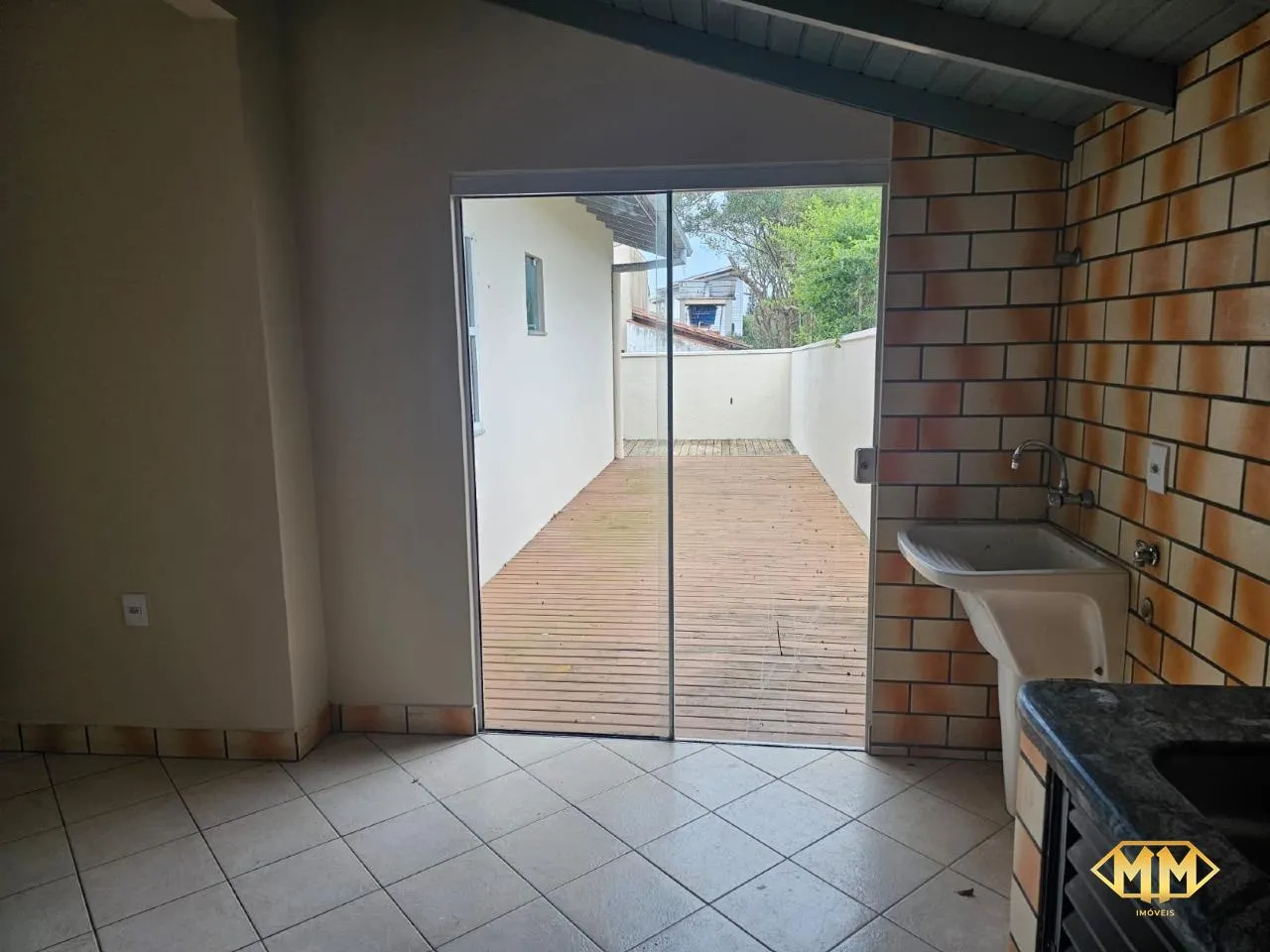 3-bedroom house with a grill on the balcony in Florianópolis — photo 19