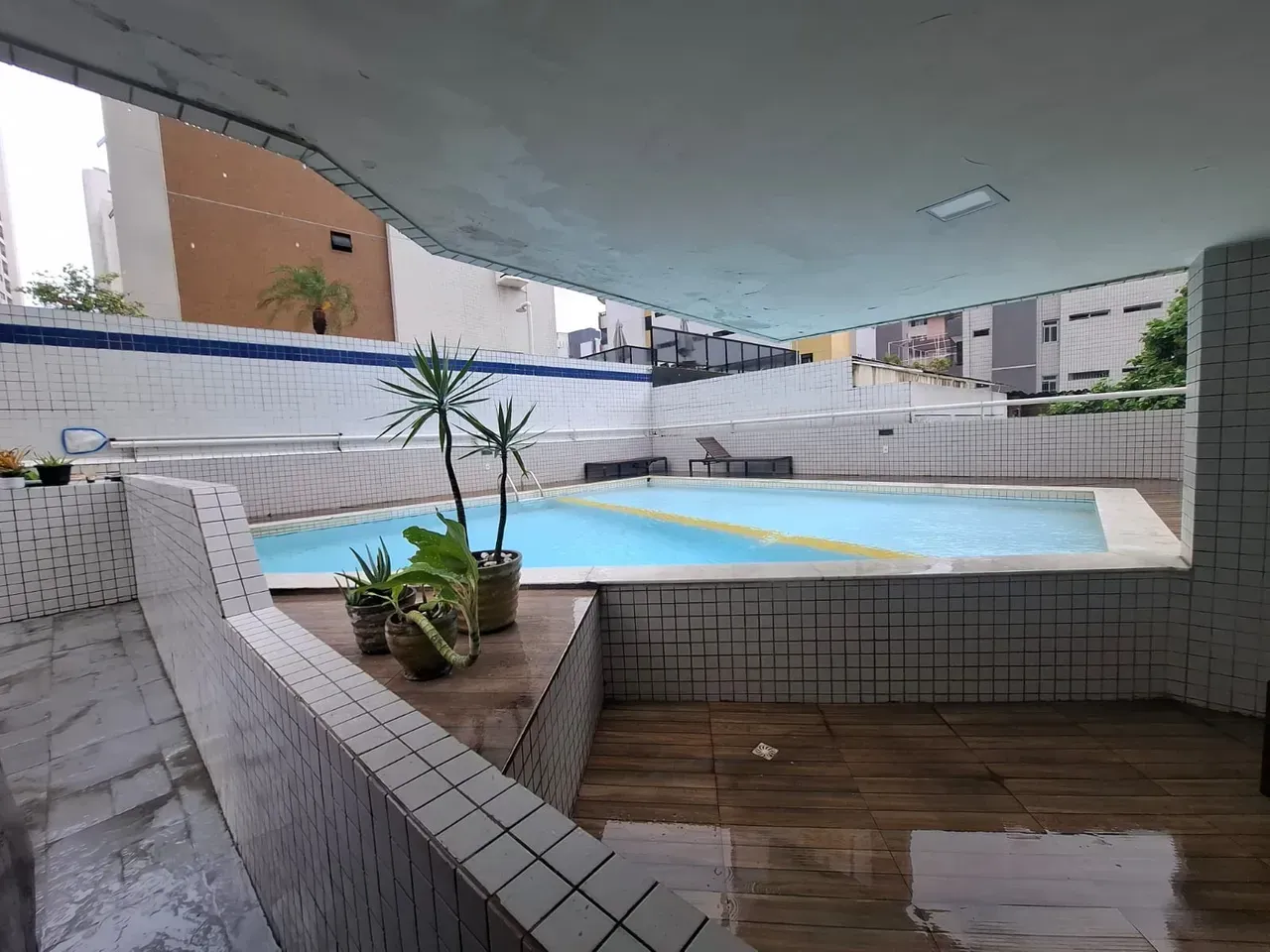 Квартира 148 м² з 4 спальнями та балконом