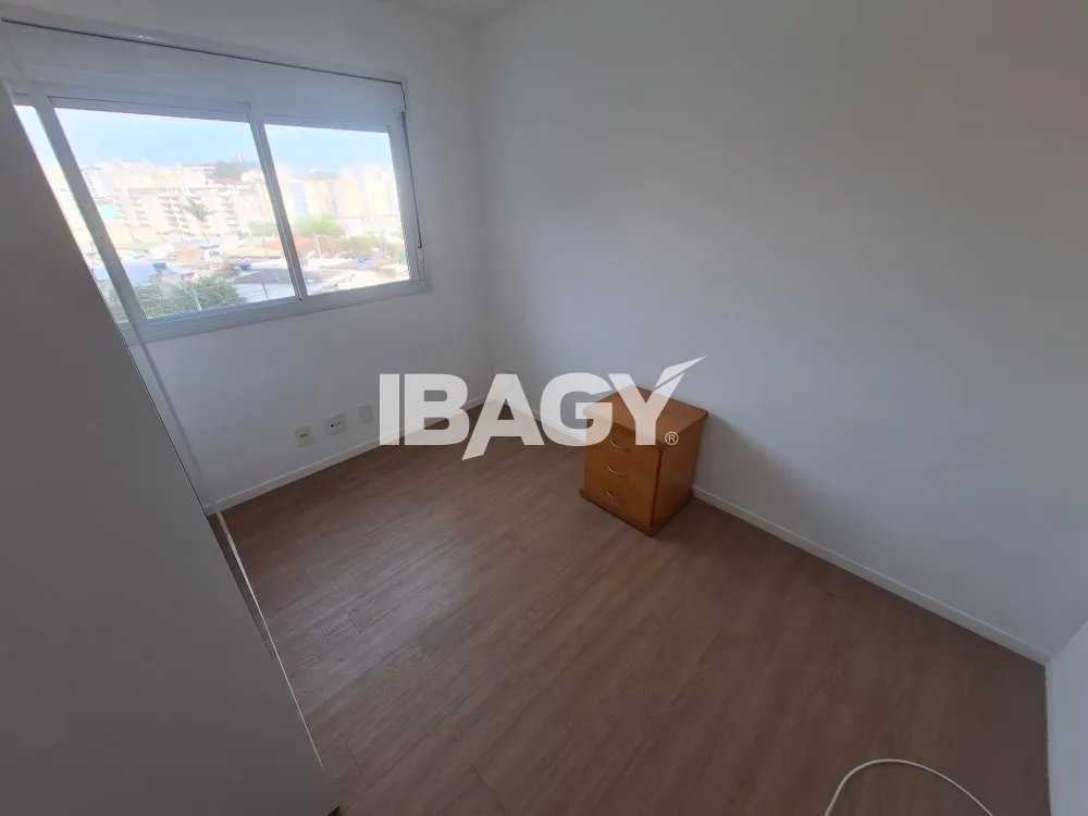 Apartamento moderno con 3 dormitorios y cocina abierta — photo 29