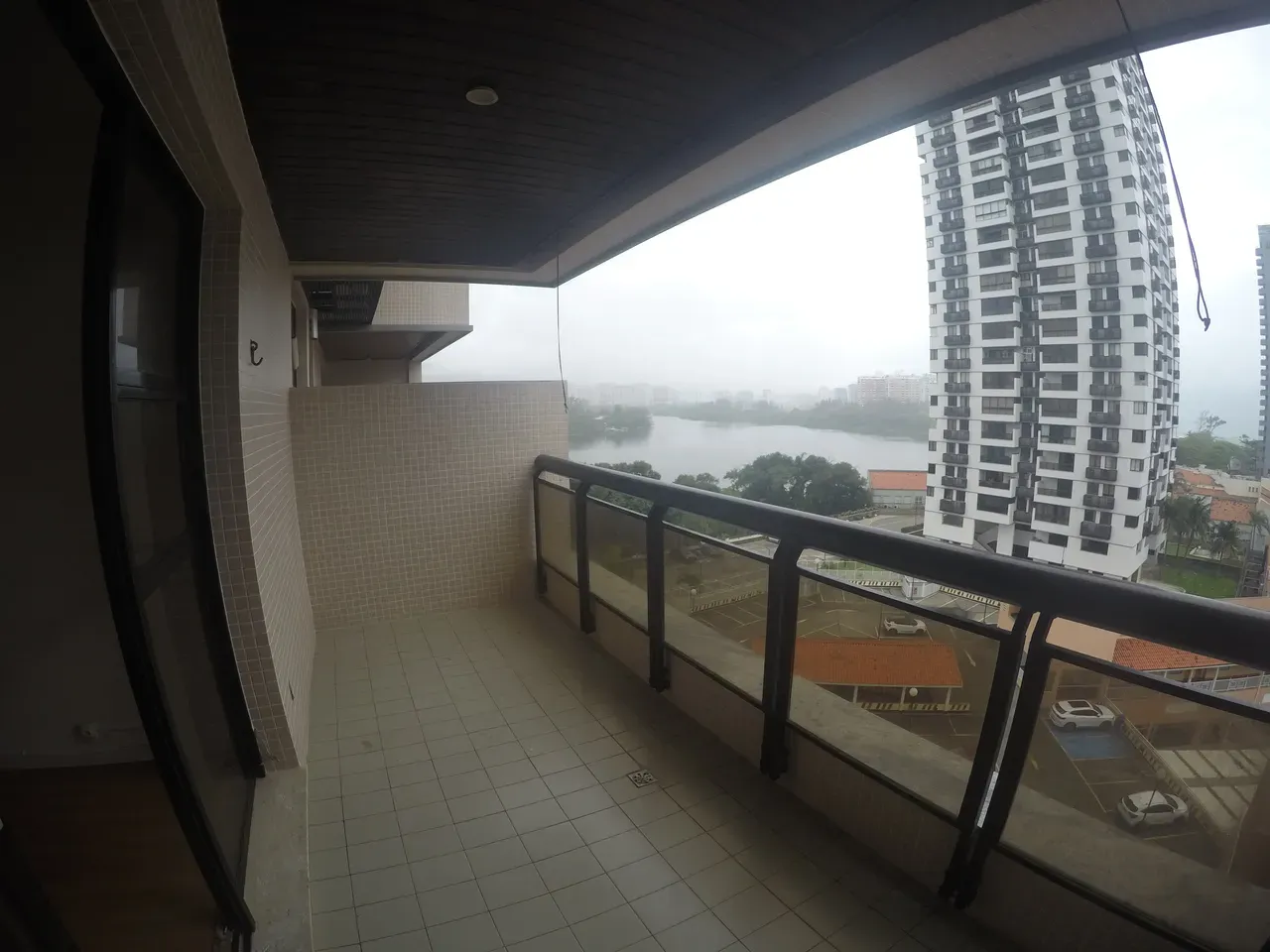 Apartamento com 2 quartos e varanda, mobiliado sem mobília — photo 6