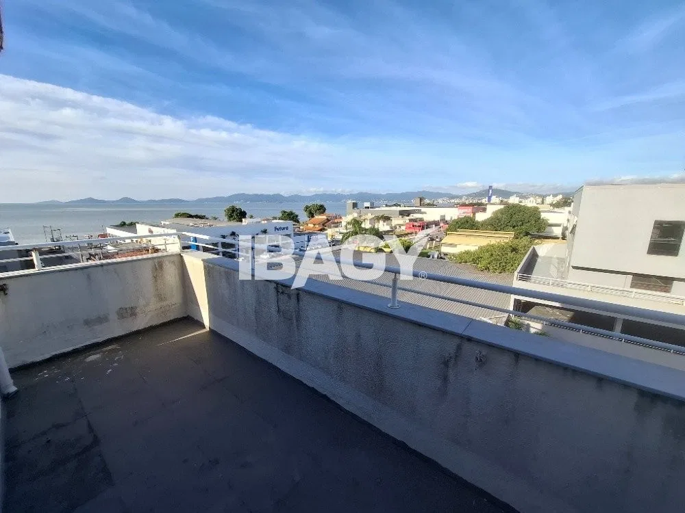 Studio, 25 m², with a water view — photo 9