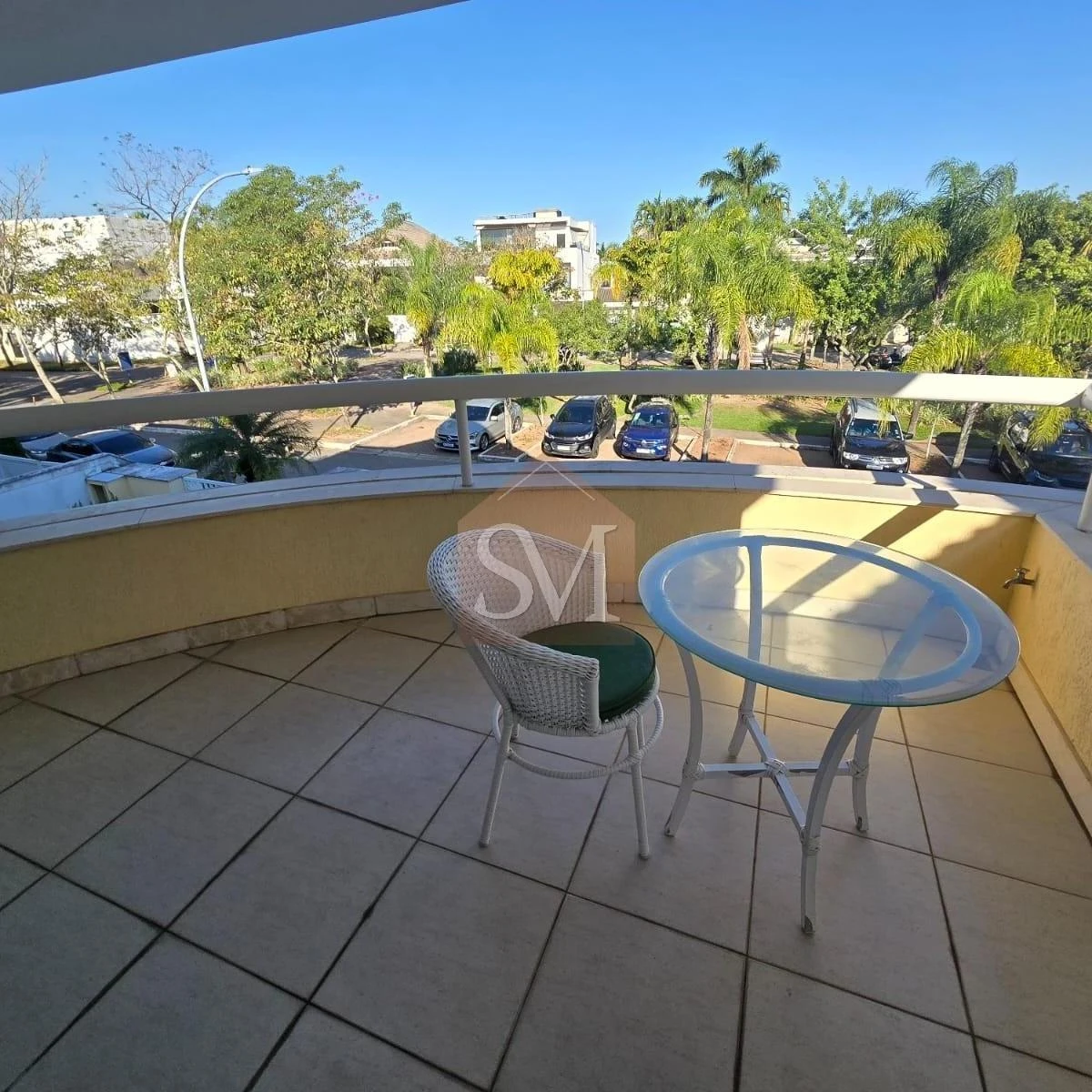 Furnished triplex house with 4 en-suite rooms and 669 m² — photo 23