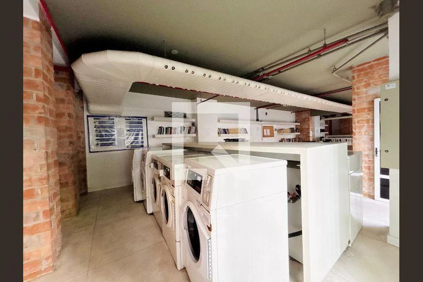 1-bedroom apartment with an open kitchen and balcony — photo 39