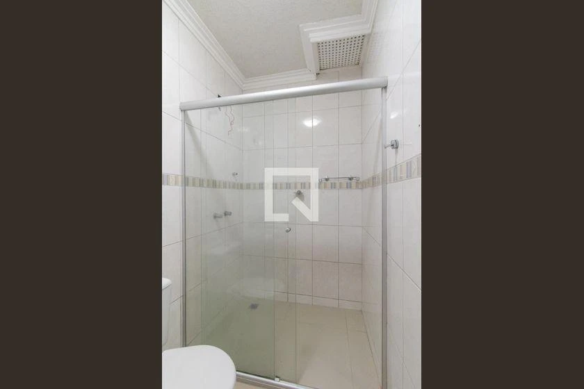 3-bedroom house with a private pool in Curitiba — photo 63