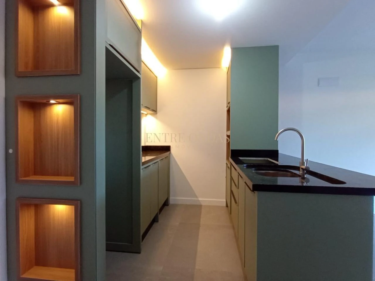Apartamento de 2 dormitorios con 1 suite y 3 baños — photo 8