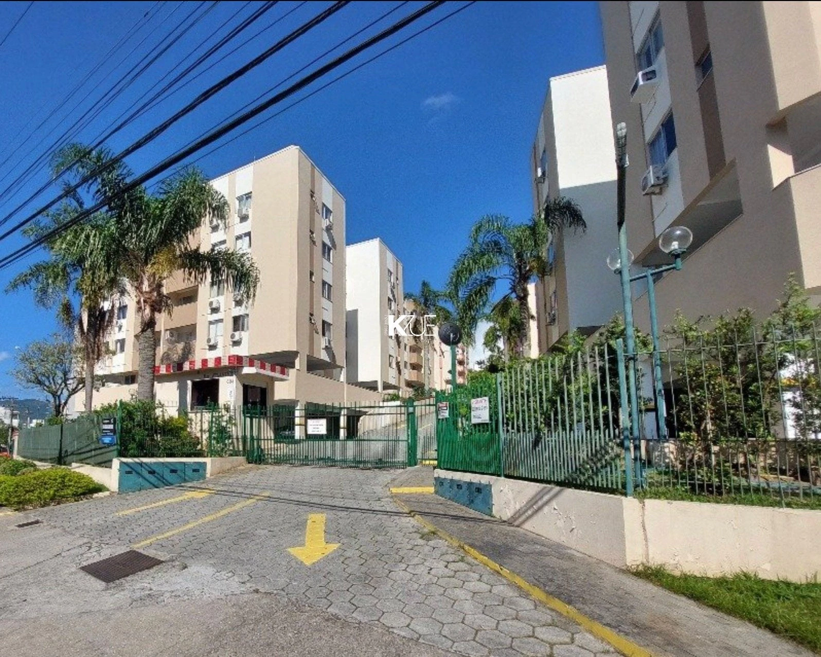 Панорамные окна и 3 спальни: квартира 118 м² — photo 20
