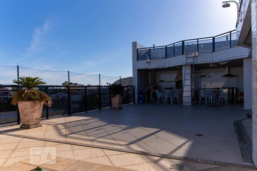 400 m² duplex with 4 bedrooms and 2 en-suite baths — photo 40