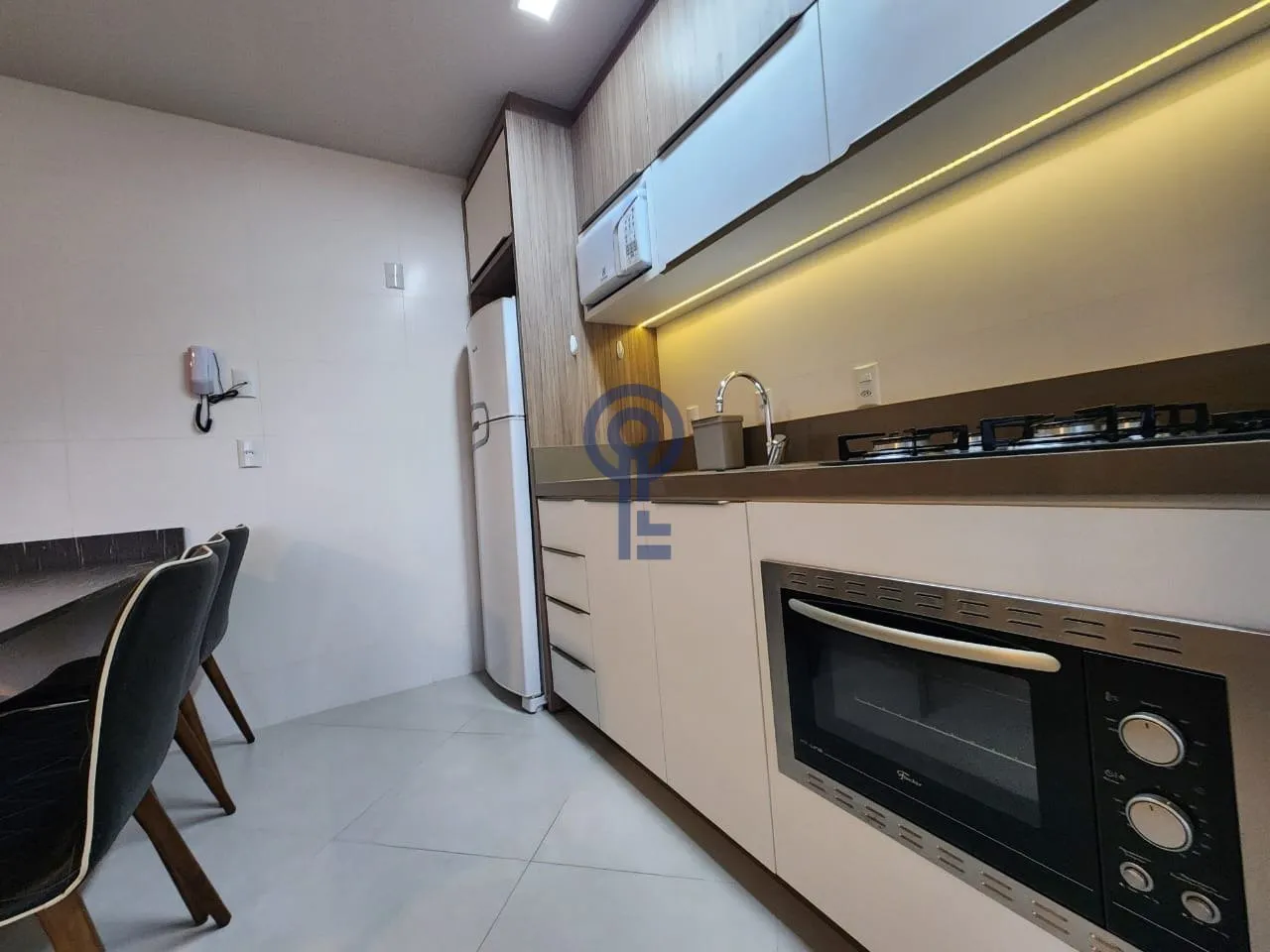 Apartamento mobiliado de 2 quartos com máquina de lavar — photo 38