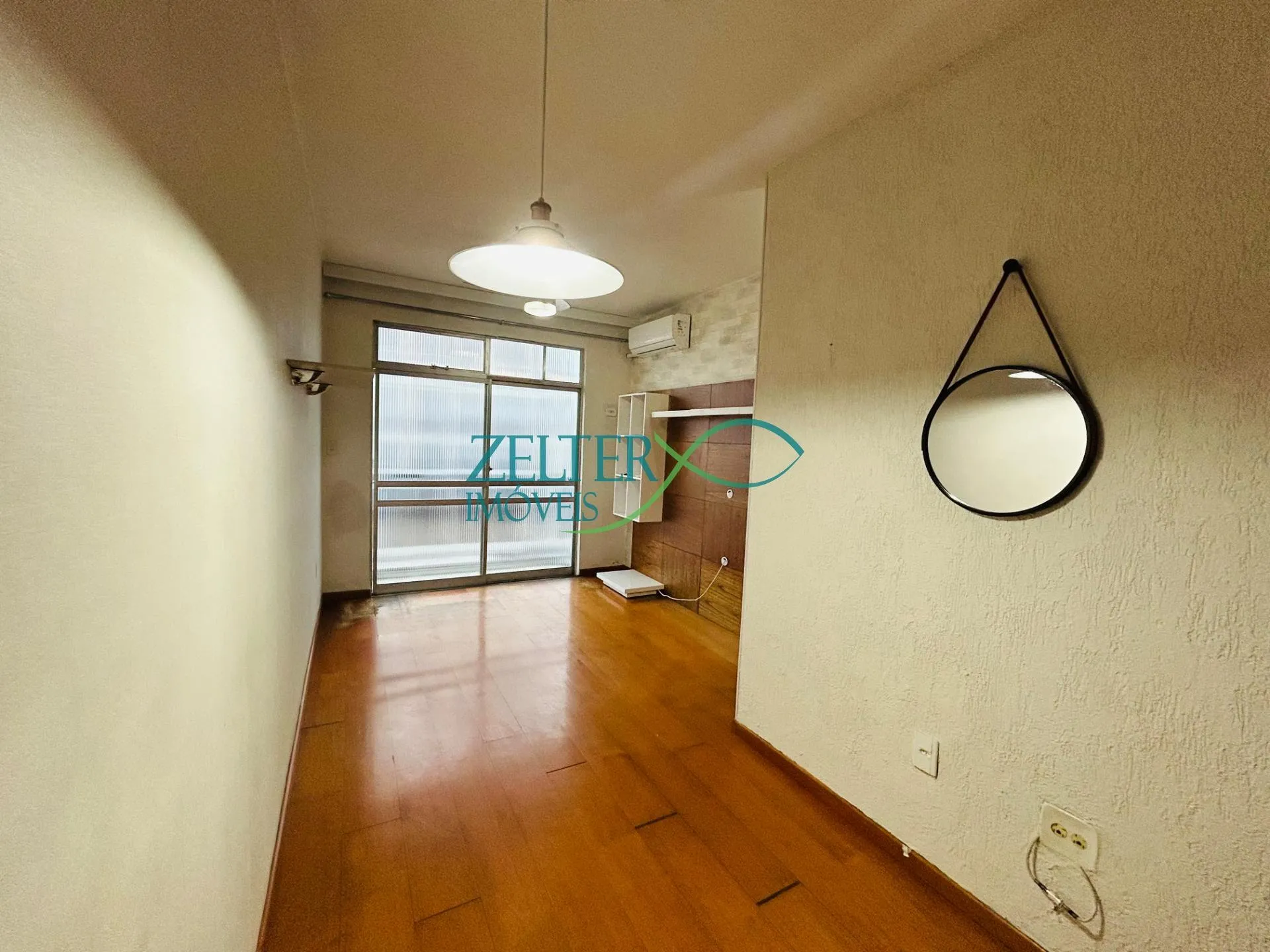 Apartment, 44 m², with a glass-enclosed balcony — photo 6