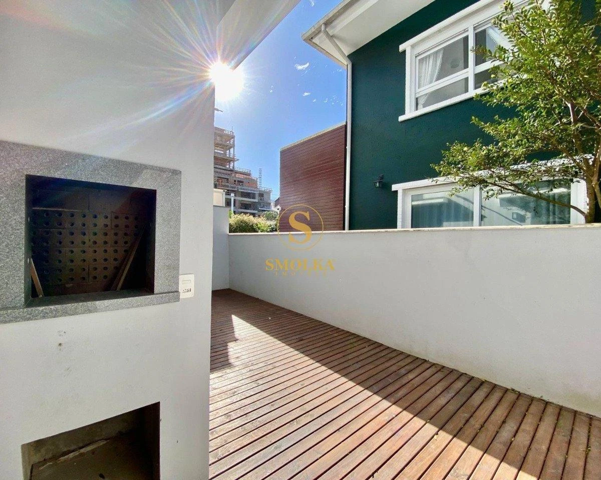 184 m² rental home with 4 en-suite bedrooms — photo 13
