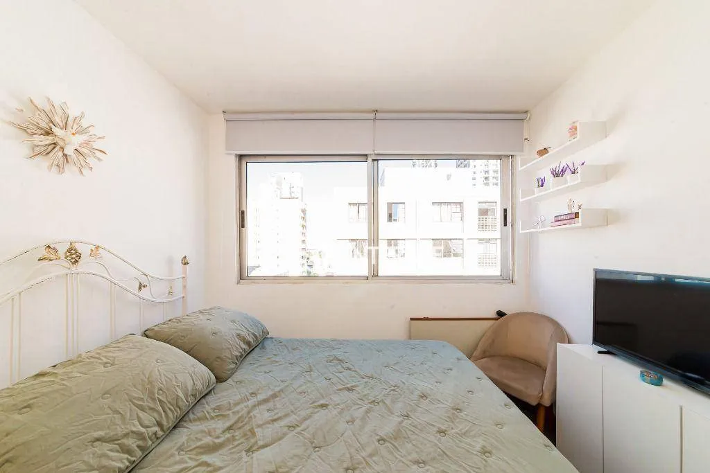 1-bedroom apartment with separate kitchen and parking spot — photo 11